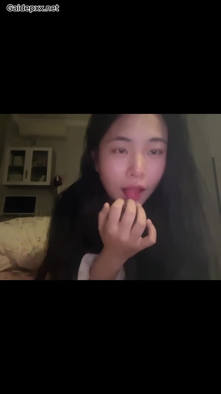 Em Gái Đáng Yêu Thủ Dâm Sướng