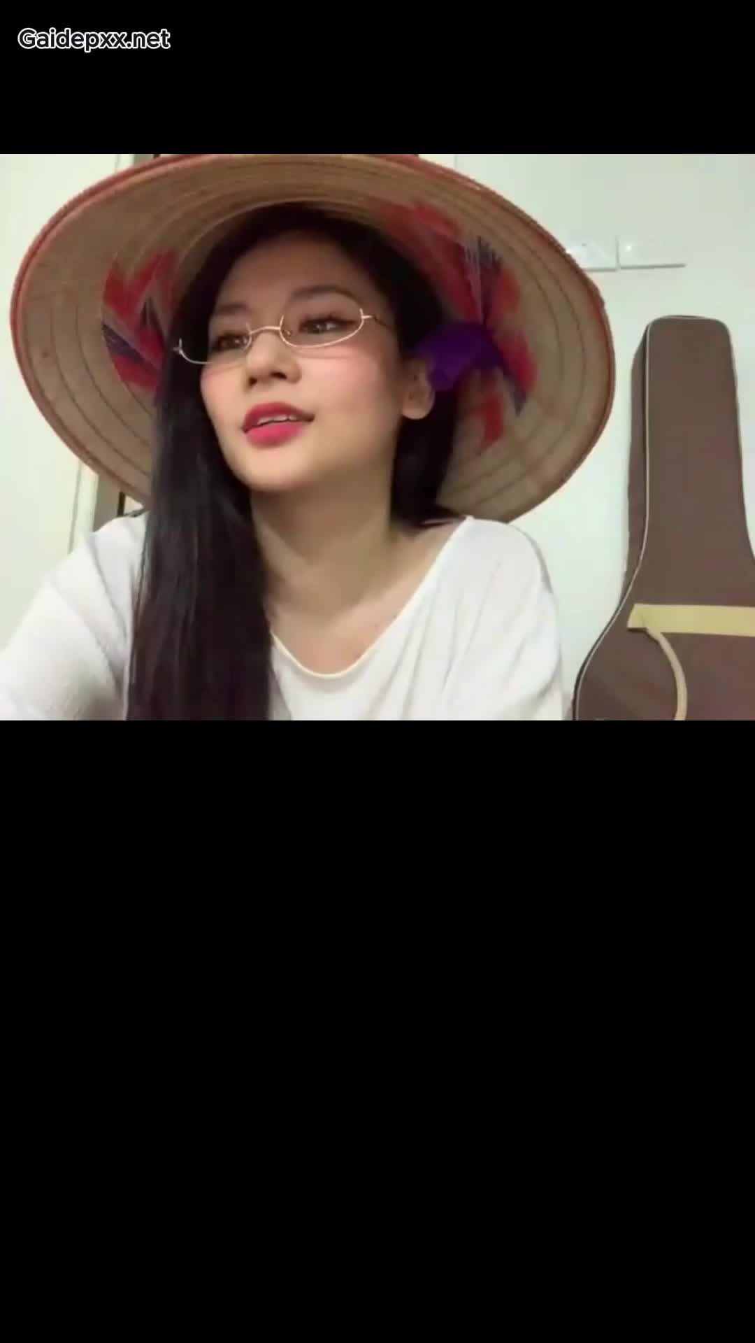 Em Gái Nón Lá Mmlive Đỉnh Cao  Live Móc Bướm